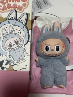 【正規品美品】labubu ラブブExciting Macaron ブルー