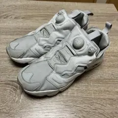 Reebok インスタポンプフューリー 24cm