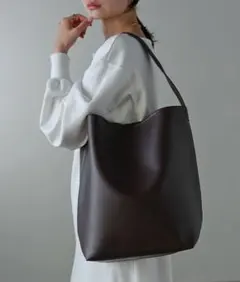 GUSCIO 【グッシオベーシック】ワンショルダートートバッグのサムネイル