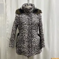 伊太利屋　ヒョウ柄ファー付きロングコート