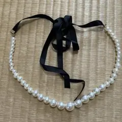 パールビーズとブラックリボンのチョーカー