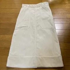 MHLコーデュロイ　スカート