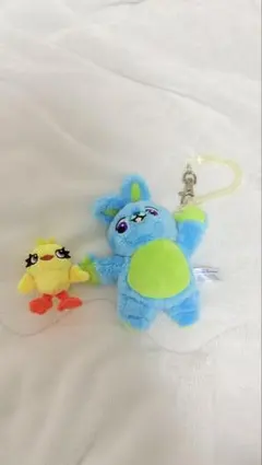 【美品】ぬいぐるみチャーム ダッキー＆バニー キーホルダー ディズニーリゾート