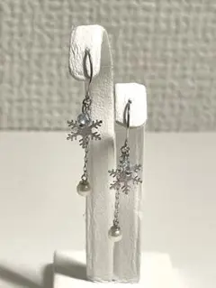 K18 WG 雪の結晶 ピアス