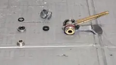 クワハラ HIRAME ヒラメ ポンプヘッド 空気入れ ロードバイク自転車のサムネイル