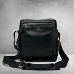 Burberry Leather Crossbody Bag Blackのサムネイル