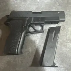 KSC P226R マガジン3本、グリップ小カスタム - メルカリ