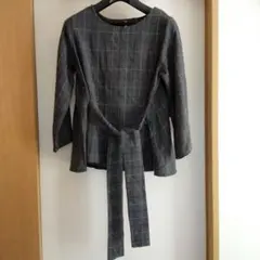 チェックのトップス グレー リボン
