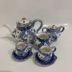 陶器ミニチュア 青と白の花柄ティーセット インテリア