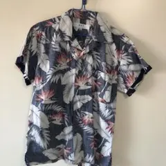 メンズ　アロハシャツ　Mサイズのサムネイル