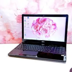 美品✨すぐ使えるカメラ付きノートパソコン✨新品SSDで爆速✨オフィス付き 薄型