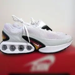 28.5 新品　NIKE AIR MAX DN DV3337-106