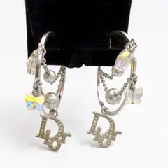 Dior ロゴチャーム ラインストーン フープピアス オーロラカラー