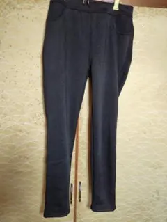 裏起毛 ポケット付き レギンスパンツ ４L表記 細め 新品未使用 タグ付き 黒