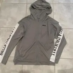 ラッシュガード　FILA