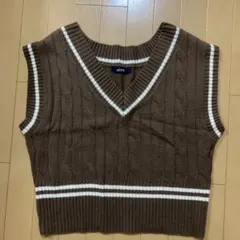 asknowas ケーブルニットベスト こげ茶 Mのサムネイル