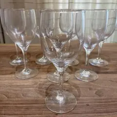 ガラス製ワイングラス8個セット