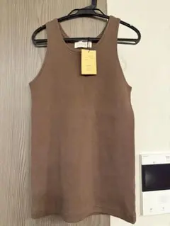 Louren Hella ノースリーブニットトップス