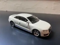 ホワイト Audi A5 ミニカー 約1/64スケール