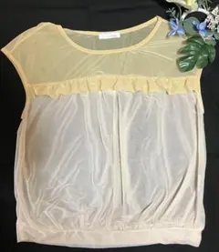 INDeX フリル付きノースリーブシャツ