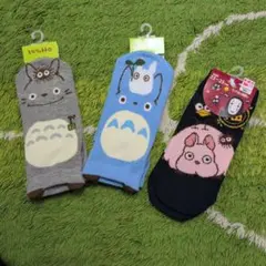 となりのトトロ、千と千尋の神隠し　キャラクターソックス 23-25cm