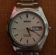 新品電池　セイコー　パーペチュアルカレンダー　8f33 年差　8F33-00A0 希少品 セイコー パーペチュアルカレンダー 8f33 年差 8F33-00A0