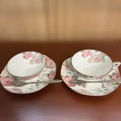 WORLD. SCENE. 花柄カップ・ソーサーセット（2個）