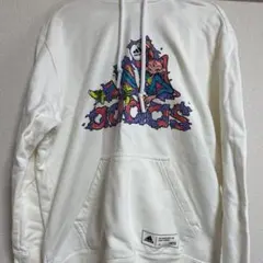 adidas ホワイト グラフィックパーカー