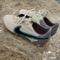 新品　Nike DB5621-146 ホワイトスパイクシューズ