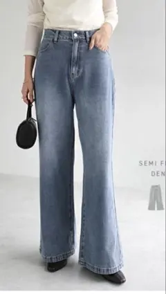 アンドミー　セミフレアデニムパンツ Lサイズ　タグ付きのサムネイル