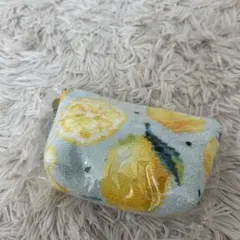 フェイラーのレモン柄ポーチ