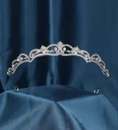 クリスタル装飾シルバーウェディングティアラ