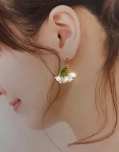 すずらん ピアス 【WHITE】