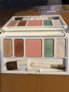 ☆☆お値引き☆☆ポール&ジョー　メイクパレット　001