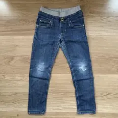 Item thumbnail for item 46570e75-2683-4b0c-8820-6531ffc311ab