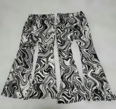 シーイン　SHEIN　白黒マーブル模様 フレアパンツ 8Yのみ