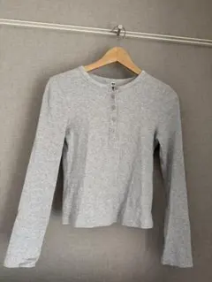 유니클로 리브헨리넥 T ほぼ新品 ＊即購入ok