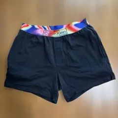 Calvin Klein 黒 ショートパンツ S