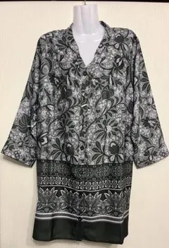 878 Makana na kathy♥マカナナキャシー♥チュニック♥サイズ２ Makana na Kathy ラウレアプリントチュニック マカナナキャシー