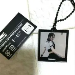 LESSERAFIM　ポップアップストア　カプセル　フォトキーリング　サクラ