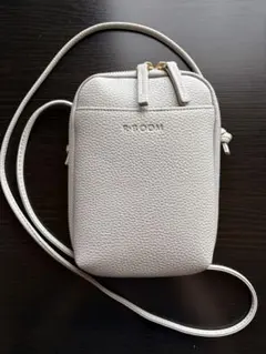 R.BOOM スマホショルダーバッグ ライトグレーのサムネイル
