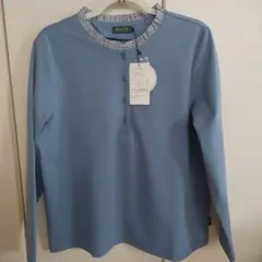 新品□デコイ　ストレッチ　トップス　ネックフリル　　L〜XL