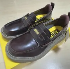 【値下げ中】【美品】Onitsuka Tiger ローファーのサムネイル