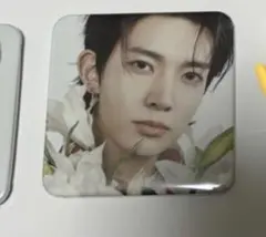 2025年最新】enhypen ヒスン 缶バッジの人気アイテム - メルカリ