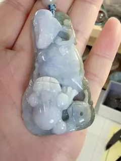 CS-0622天然本翡翠《本物保証》色々モチーフ両面彫刻ペンダント