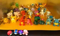 d*3様 ポケモン モンコレ初期まとめ売り+おまけ付き