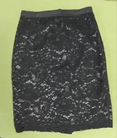 美品★ アンタイトル バックジップレースタイトスカート　ブラック　サイズ0