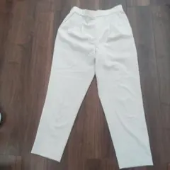 GLOBAL WORK ウツクシシルエットテーパードパンツ アイボリー L