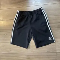 adidas ハーフパンツのサムネイル