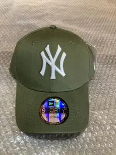 New Era NY Olive 色 White刺繍男女用キャップフリ➖サイズ